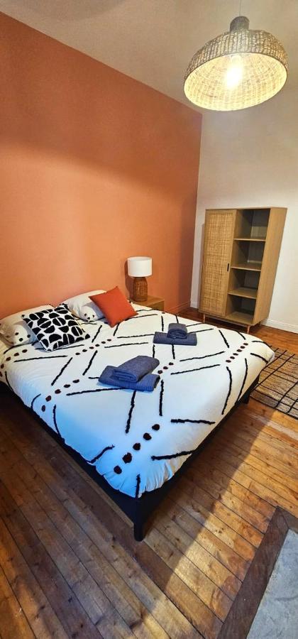 Aux Clefs Des Sacres - Le Barbatre Appartement Reims Buitenkant foto